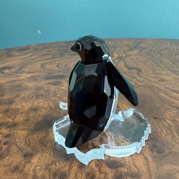 Swarovski Madame Penguin 1996 On Ice- “Kingdom Of Ice & Snow” Retired 206997 199 - Picture 6 of 10